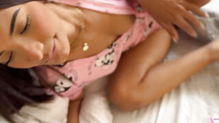 My boyfriend wakes me up and we have hard sex! Porn Video