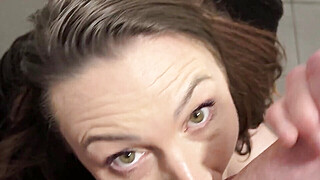 Cheating boss takes surprise facial in pub toilets Porn Video