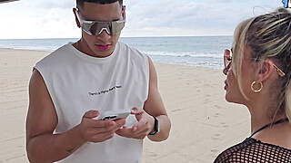 Outdoor sex with a stranger I met on the beach - Max Betancur and Tatiana... Porn Video