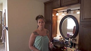 Showering With My Friends Hot Mom Porn Video