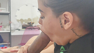 amiga da minha namorada sabia que eu tinha um pau grande e quis provar Porn Video