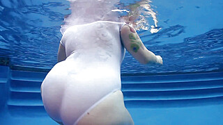 Dors Feline - Wet Tee Teaser Porn Video