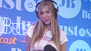 Better than her toys! MollySmith squirts all over the Sybian machine on Juan... Porn Video