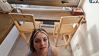 Me despierto y encuentro a la vecina del 5to. Porn Video