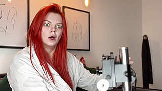 Rebecca Goodwin – Santa Got Me a Fuck Machine Porn Video