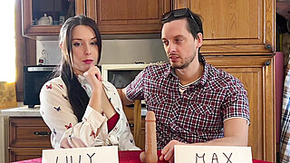 È l’ora del pornino 1- Milf bruna italiana scopa con l’idraulico e gli fa un... Porn Video