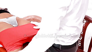 Sri lankan new leek video with cute girl.ඩොක්ටර් මගේ යෝනිය කසනවනෙ.. Porn Video