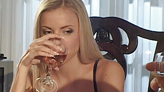 Unfaithful Nicki shows her best qualities to her guest Porn Video