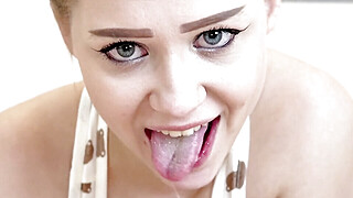 First anal sex made my stepsister Montanasvibe squirt continuously Porn Video