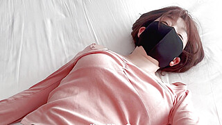 合租男女1：爱的初体验 Porn Video