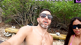 Big Tits Thai Bombshell Gets Picked up in Public Beach Porn Video