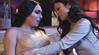 Asian finds beautiful fallen trans star Porn Video