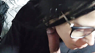 Carrying an order I meet this strange and pretty girl Porn Video