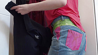 Discovers Sex Toy Porn Video