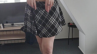 Femdom! My Stepbrother-Cuntlicker serves my Pussy and I cum in his mouth! Porn Video