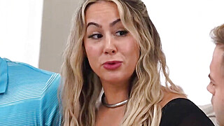 Housewife opens her holes for double penetration Porn Video