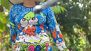 I offer money to a peasant to cum in her mouth Porn Video