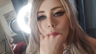 I beg you to fuck me as hard in the mouth as you can Porn Video