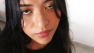 MIshell la hermanastra inocente prueba mla verga por primera vez... Porn Video