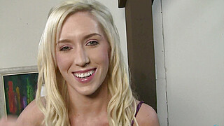 Blonde exposing amazing body. Porn Video