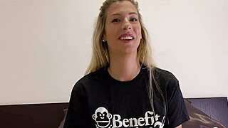 Amateur Couple - Shona River Me tells me about her experiences and ends up... Porn Video