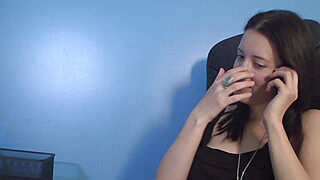 Stepmom gets a supreme gift for New Year! Porn Video