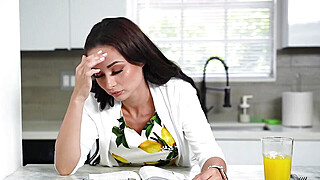 Sexy MILF Makes Anal Deal With Her Noisy Neighbour - Crystal Rush Porn Video