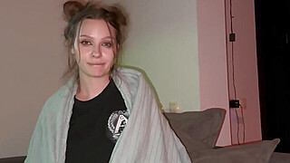 Stepsis gave a blowjob, lost bet and jizzed on her face - hottest xxx! Porn Video