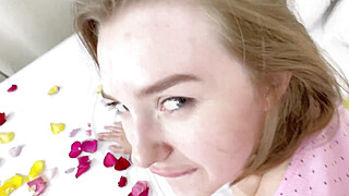 Sexy Babe Made a Gift on Valentine's Day. Blowjob and Two Poses. Pov Porn Video