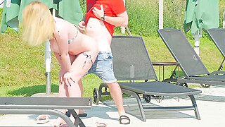 Fucking the boss's wife by the pool, neighbors witnessing - best XXX! Porn Video