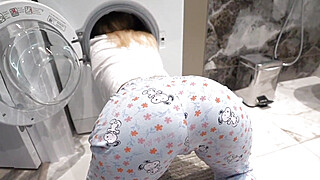step sister gets fucked while is stuck inside of washing machine - creampie Porn Video