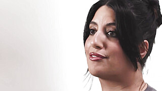 Watch Sarah Arabic masturbate with a toy Porn Video