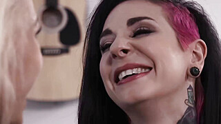 Joanna Angel wants to lick gf right away Porn Video