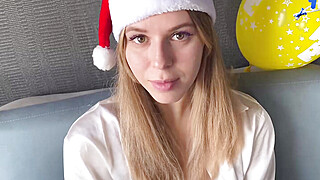 Stepmom gets a supreme gift for New Year! Family dream of torrid XXX porn! Porn Video