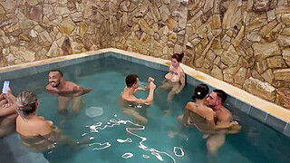 COUPLE SWAP AND ORGY IN THE MOTEL POOL Big Boobs Porn Video