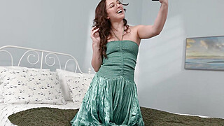 Youre much bigger than your stepbrother Porn Video