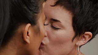 Lesbian fingering big tits ex girlfriend Porn Video