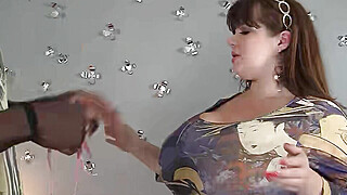 Chubby BBW Wife at Interracial Sex Porn Video