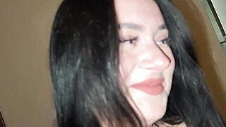 CUM IN MOUTH AFTER A WALK IS WHAT SHE LOVES Porn Video