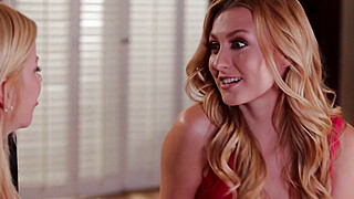 I never thought Id see my stepmoms pussy Porn Video