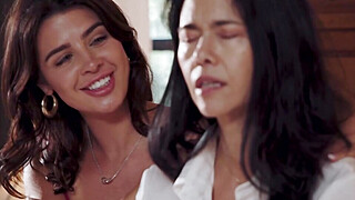 My gorgeous babysitter massage my shoulder and pussy Porn Video