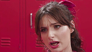 OMG what are you two doing in locker room Porn Video