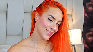 Pierced Titties Chick Makes Her Pussy Wet Porn Video