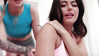 Sit on my face after back rub so I can eat your pussy Porn Video