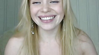 Blonde Babe Masturbating Porn Video