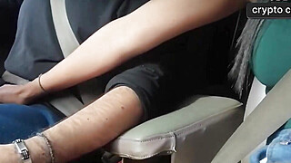 Um passeio sensuous ao ar livre com um boquete no carro durante os Catalina... Porn Video