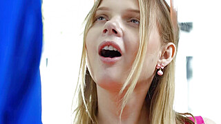 Delivery guy watches a shemale jerk off Porn Video