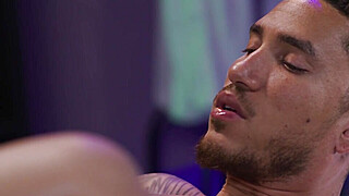 My masseur gives me a free extra service today Porn Video