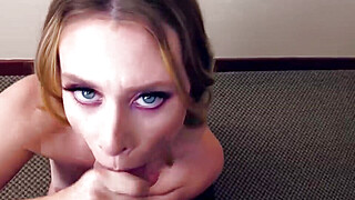 Wife bouncing on dick while calling home Porn Video