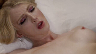 Giving my sick patient a passionate blowjob Porn Video